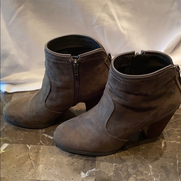 Crown Vintage Suede Brown Booties 7.5M - Picture 5 of 8